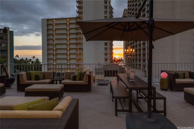 2572 Lemon Road 703, Honolulu, HI 96815