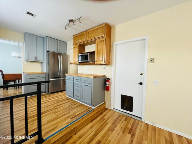 1 Orchard Drive 73, Whiting, NJ 08759