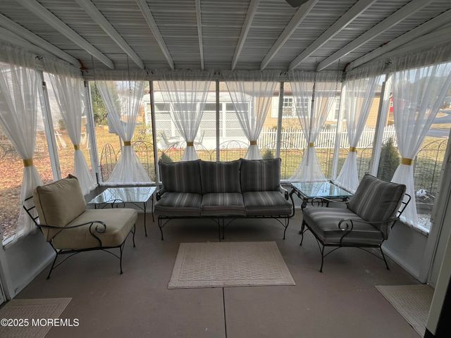 1 Orchard Drive 73, Whiting, NJ 08759