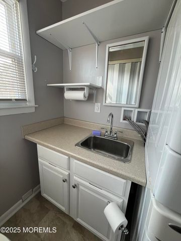 1 Orchard Drive 73, Whiting, NJ 08759