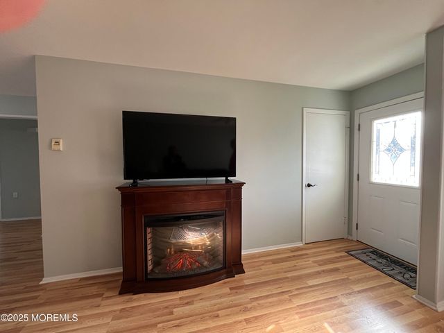 1 Orchard Drive 73, Whiting, NJ 08759