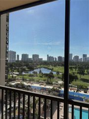 20301 W Country Club Drive 1025, Aventura, FL 33180