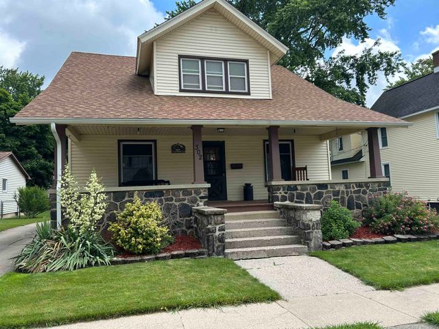 302 N Mackinaw Street, Durand, MI 48429