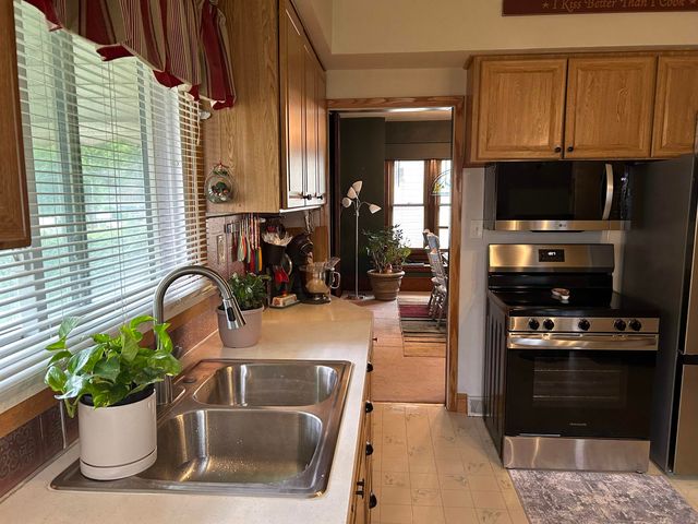 302 N Mackinaw Street, Durand, MI 48429
