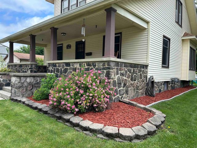 302 N Mackinaw Street, Durand, MI 48429