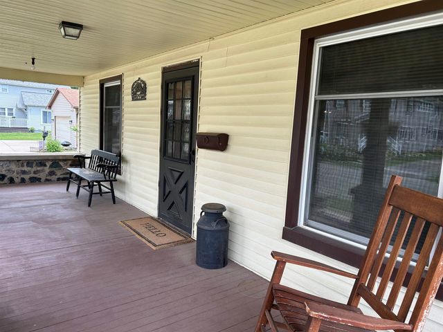 302 N Mackinaw Street, Durand, MI 48429
