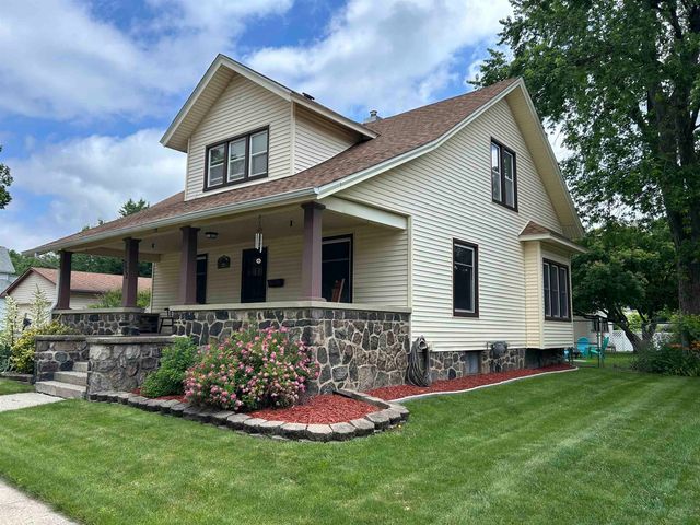 302 N Mackinaw Street, Durand, MI 48429