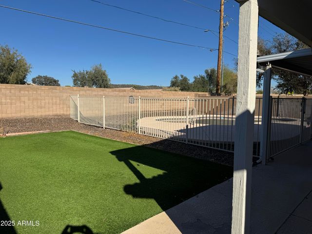 3320 W Melinda Lane, Phoenix, AZ 85027