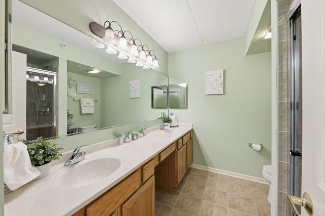 31 E Grove Street 501, Lombard, IL 60148