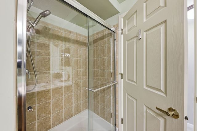 31 E Grove Street 501, Lombard, IL 60148