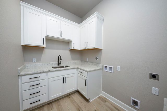 1910 June Lake Lane, Iowa Colony, TX 77583