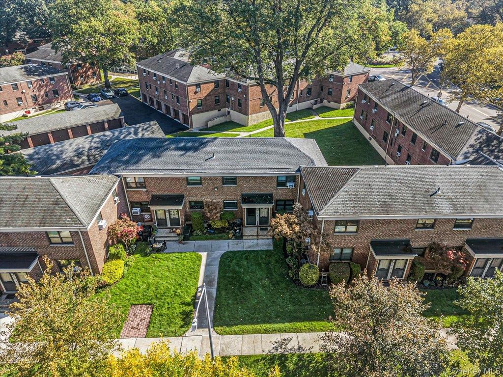 73-63 217th Street 359B2, Bayside, NY 11364 — photo 3