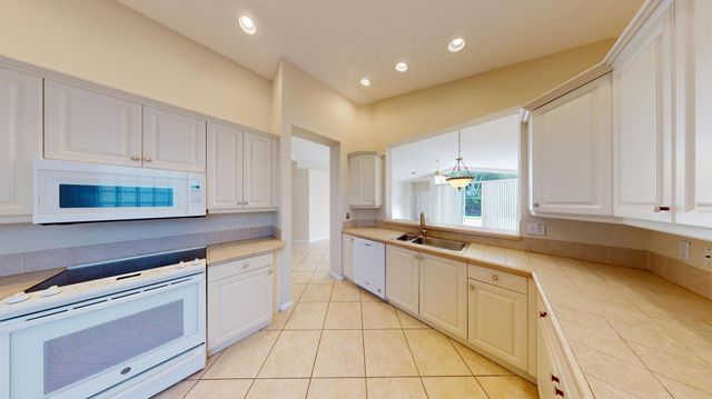 9710 Wyeth Court, Wellington, FL 33414