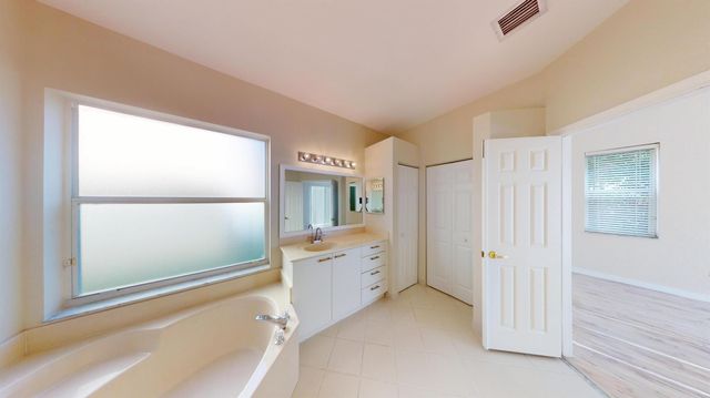 9710 Wyeth Court, Wellington, FL 33414