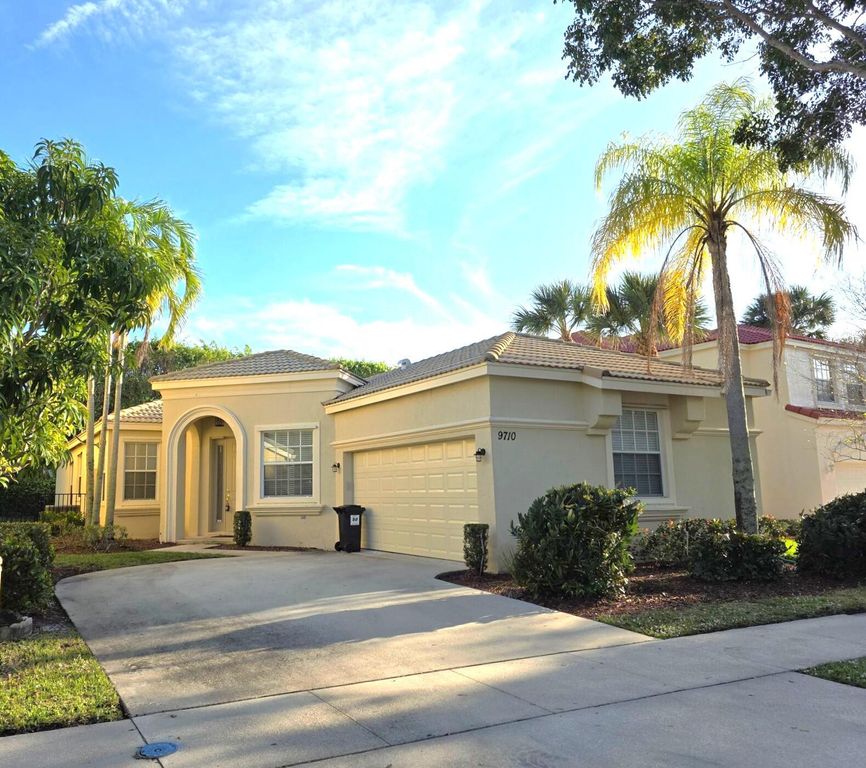 9710 Wyeth Court, Wellington, FL 33414