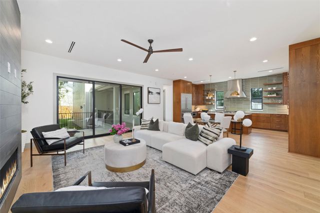 5200 Beech Street, Bellaire, TX 77401