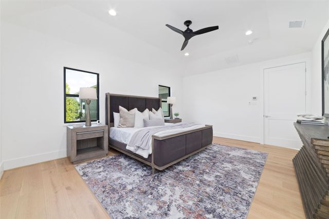 5200 Beech Street, Bellaire, TX 77401