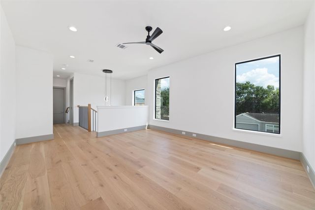 5200 Beech Street, Bellaire, TX 77401