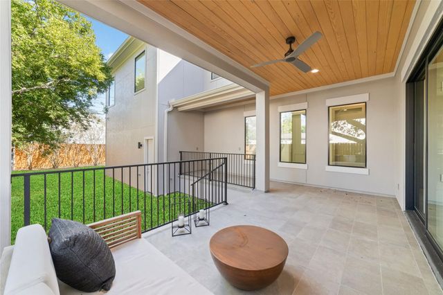 5200 Beech Street, Bellaire, TX 77401