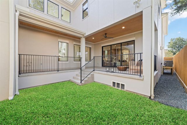 5200 Beech Street, Bellaire, TX 77401