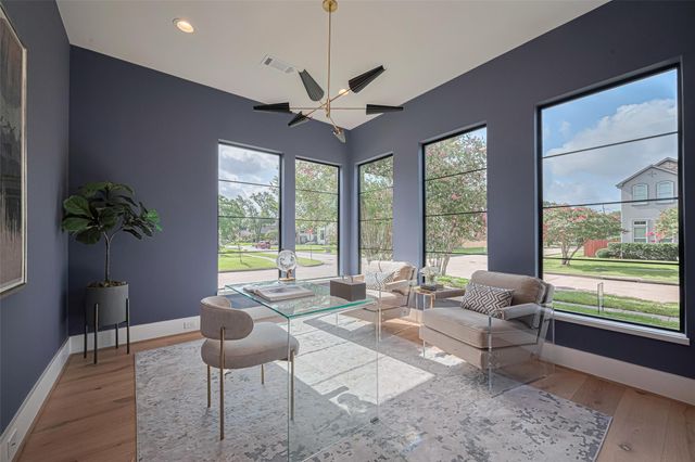 5200 Beech Street, Bellaire, TX 77401