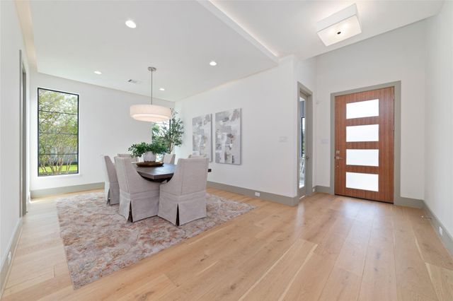 5200 Beech Street, Bellaire, TX 77401