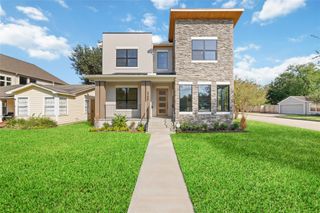 5200 Beech Street, Bellaire, TX 77401