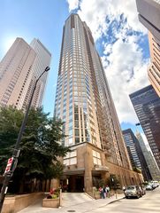 222 N Columbus Drive 1502, Chicago, IL 60601