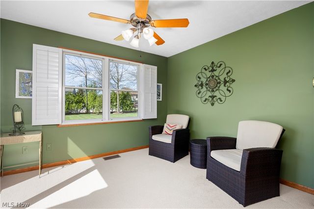1009 Glendalough Drive, Grafton, OH 44044