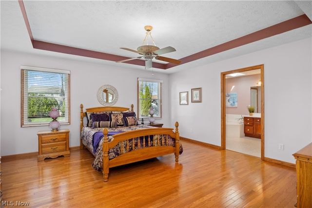 1009 Glendalough Drive, Grafton, OH 44044