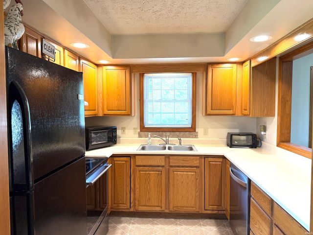 4944 Brumley Road, Newburgh, IN 47630