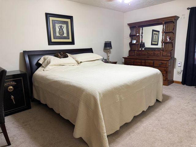 4944 Brumley Road, Newburgh, IN 47630