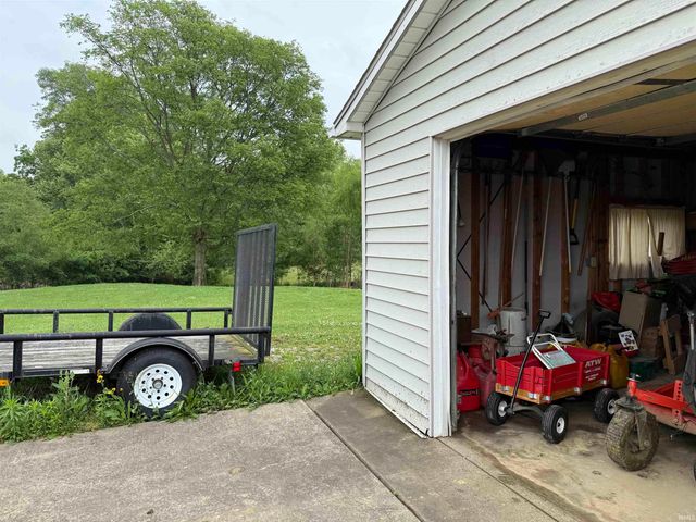4944 Brumley Road, Newburgh, IN 47630