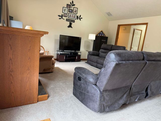 4944 Brumley Road, Newburgh, IN 47630