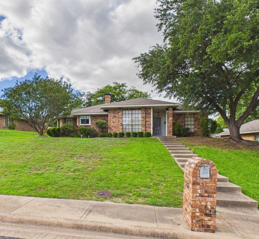 537 Sapling Way, Desoto, TX 75115