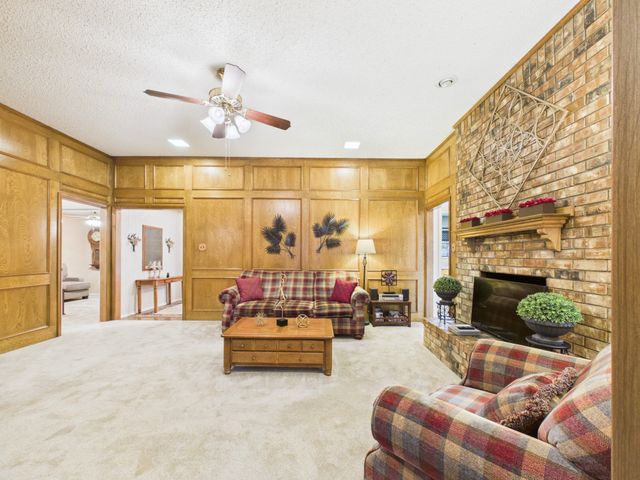 537 Sapling Way, Desoto, TX 75115