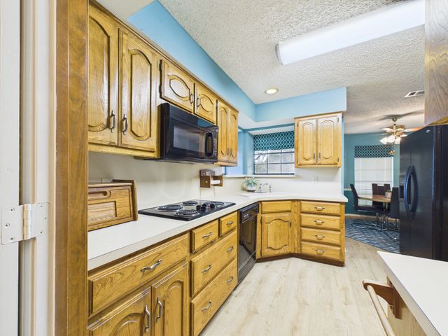 537 Sapling Way, Desoto, TX 75115