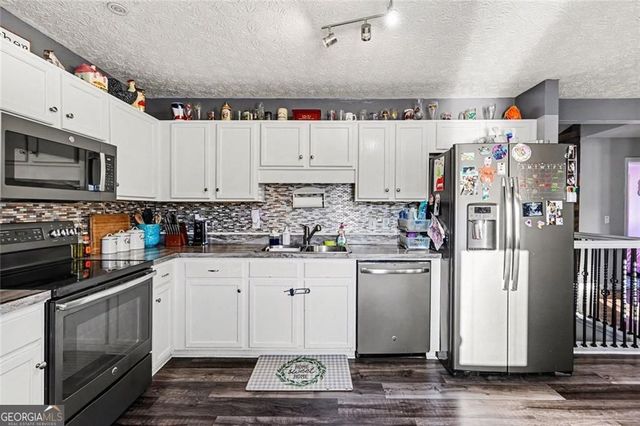 302 Fairview Lane, Dallas, GA 30157