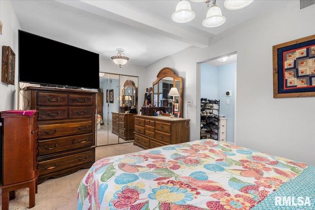 17 CELESTE Court, Springfield, IL 62703