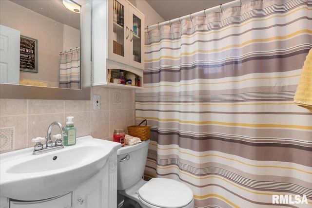 17 CELESTE Court, Springfield, IL 62703