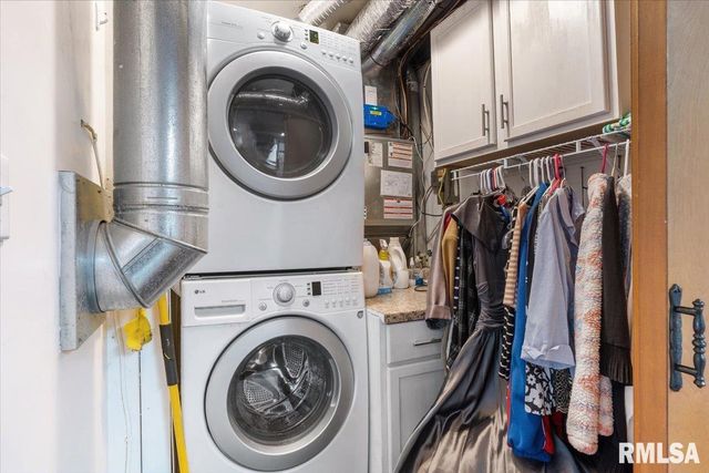 17 CELESTE Court, Springfield, IL 62703