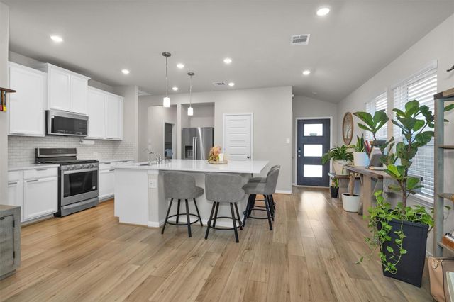 18544 Meadow Point Lane, Montgomery, TX 77316