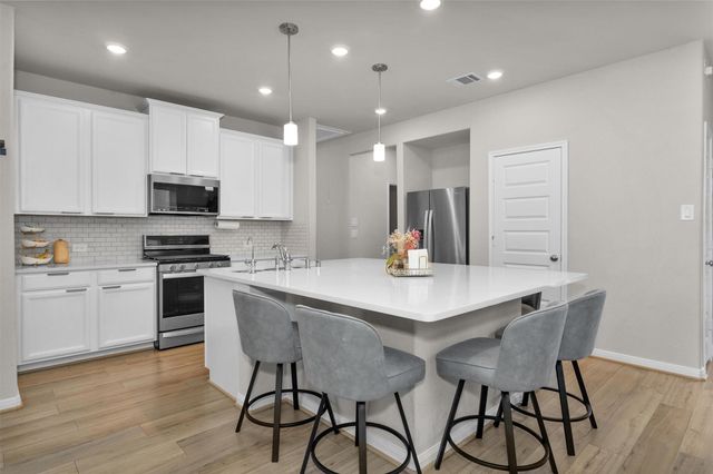 18544 Meadow Point Lane, Montgomery, TX 77316