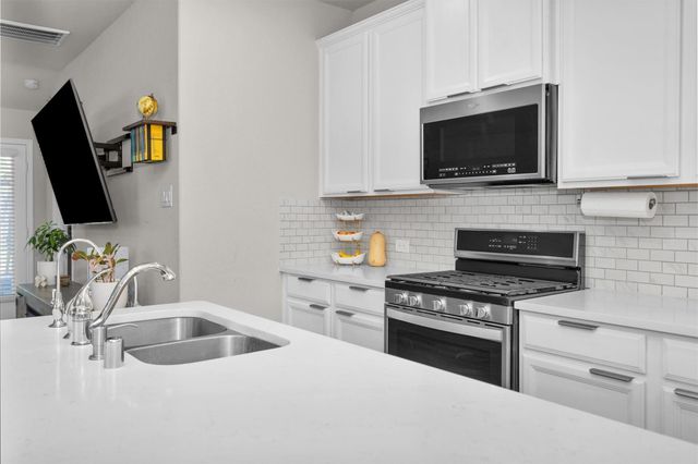 18544 Meadow Point Lane, Montgomery, TX 77316