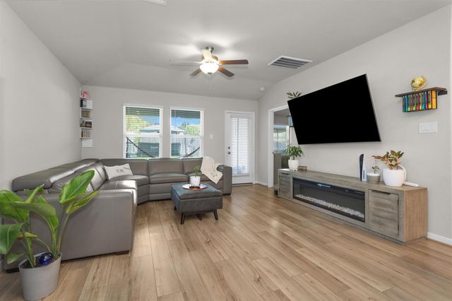 18544 Meadow Point Lane, Montgomery, TX 77316