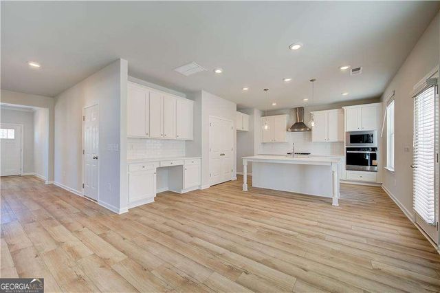 305 Exeter Court, Stockbridge, GA 30281