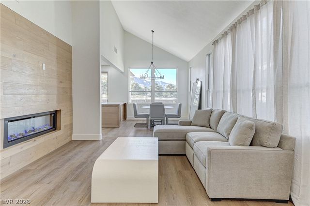 1317 Fox Acres Drive, Las Vegas, NV 89134