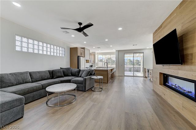 1317 Fox Acres Drive, Las Vegas, NV 89134