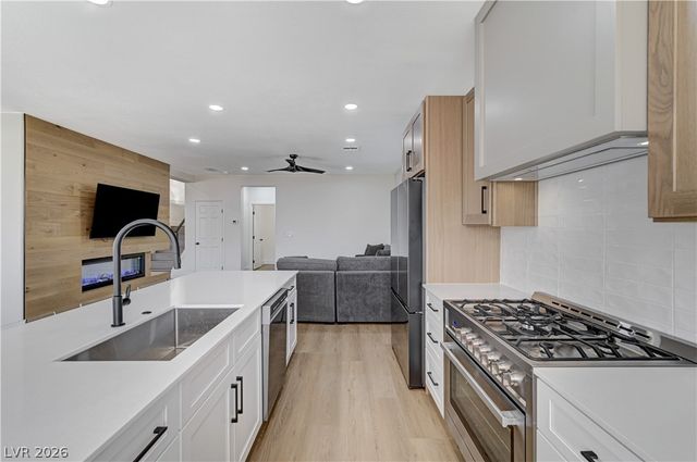 1317 Fox Acres Drive, Las Vegas, NV 89134