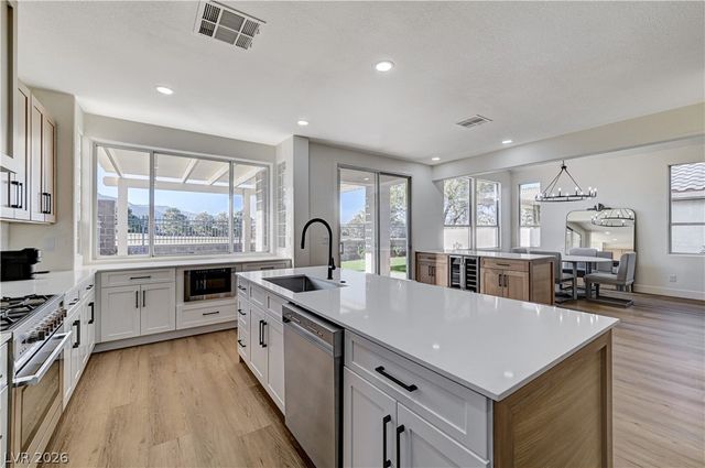 1317 Fox Acres Drive, Las Vegas, NV 89134